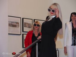 Fashion Show in der Contemplor Galerie Wien am 16. 03. 2024